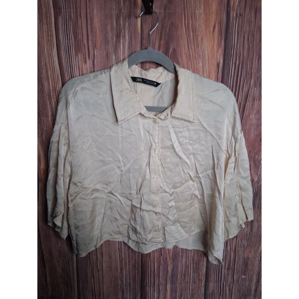 Zara Beige Satin Cropped Short Sleeve Button Down Blouse Size Medium
